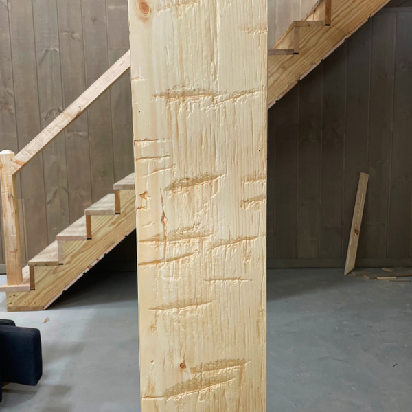 Beam made out of old wood surfacing 