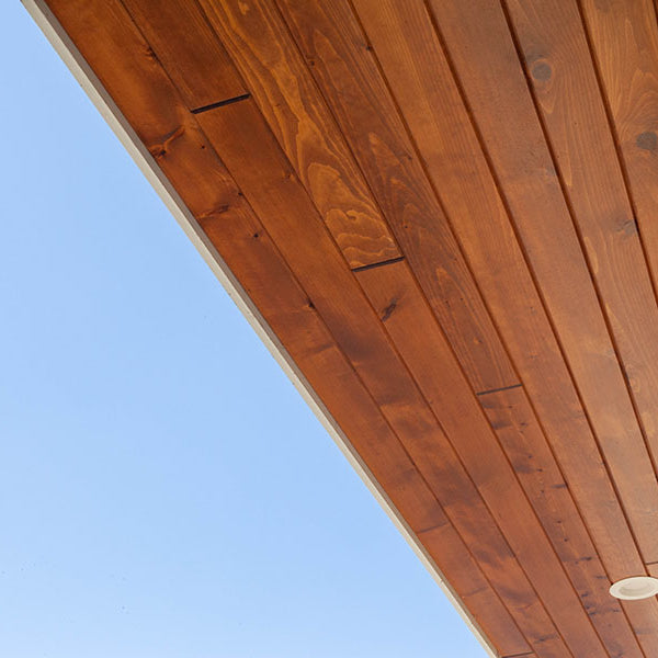 The copper finish offers a rich hue that offers class and sophistication.