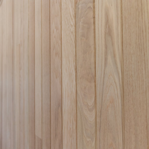 Example of a white oak wall.